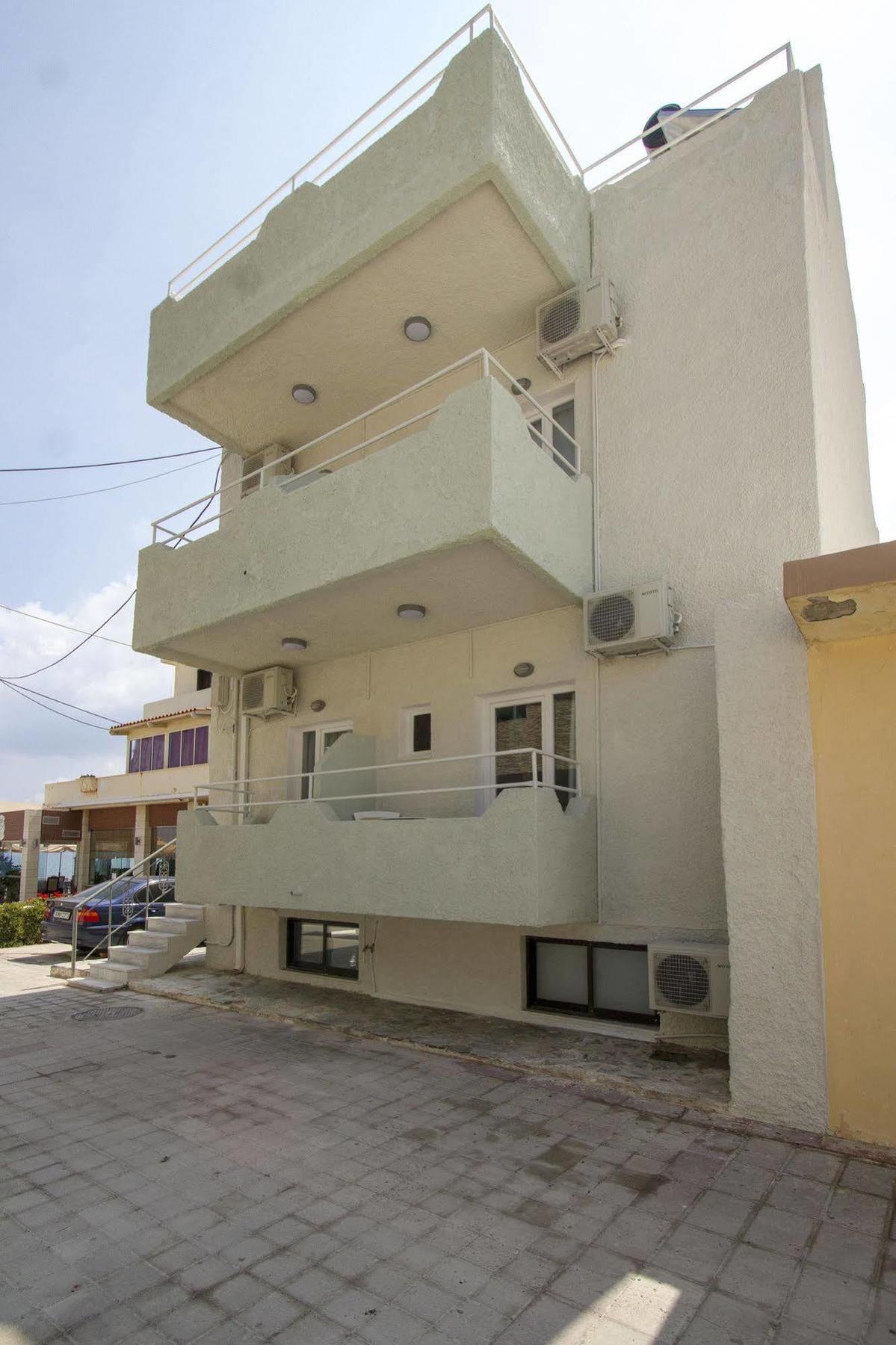 Kissamia - Next To Night Clubs * Kíssamos